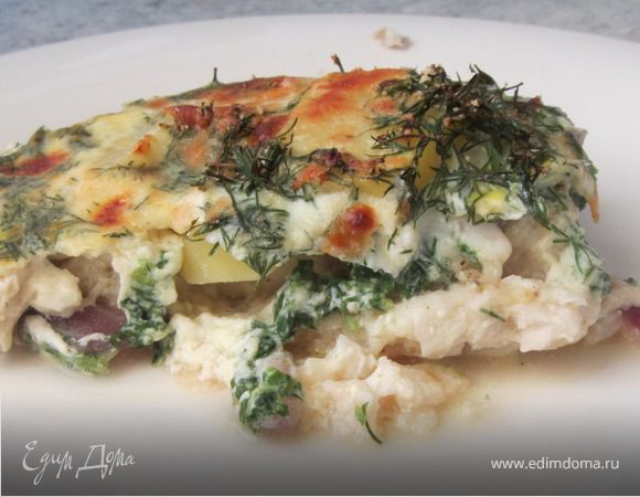 Треска, запеченная с картофелем и шпинатом