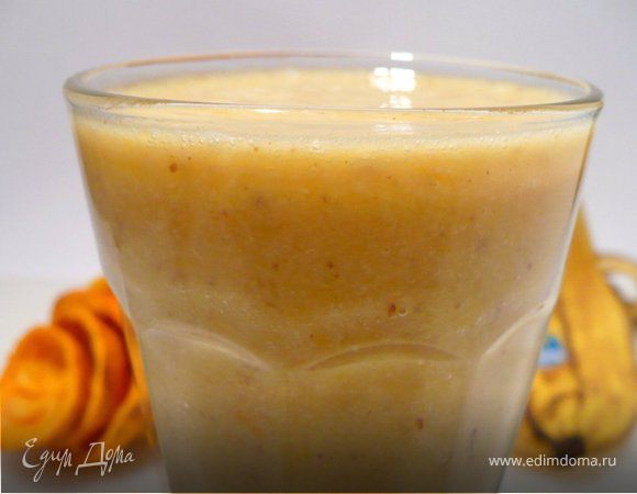 Апельсиново-банановый смузи с миндалем Апельсиново-банановый смузи с миндалем