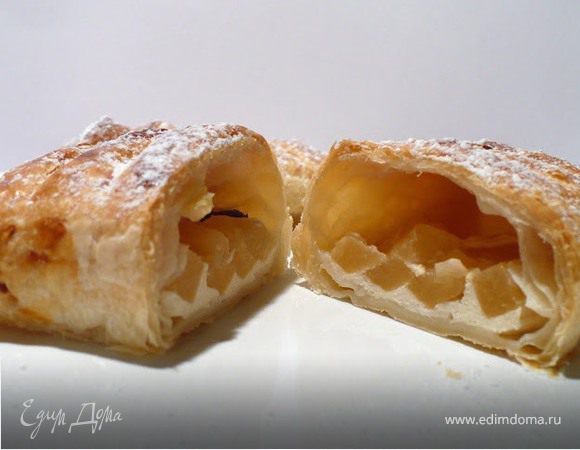 Яблочные слойки с творогом