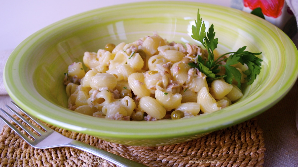 Макароны с тунцовым соусом