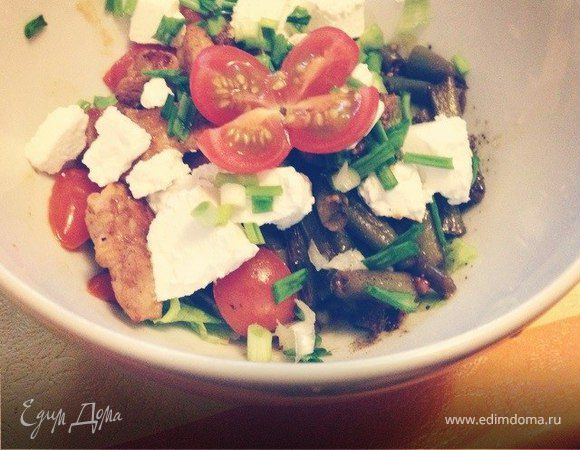 Теплый салат с говядиной и стручковой фасолью