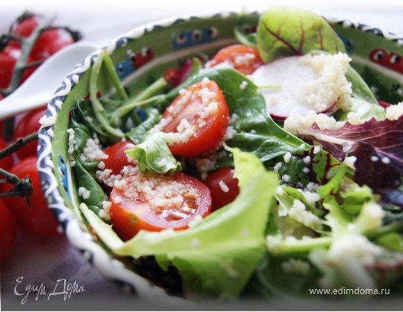 Овощной салат с кус-кусом и моцареллой Овощной салат с кус-кусом и моцареллой