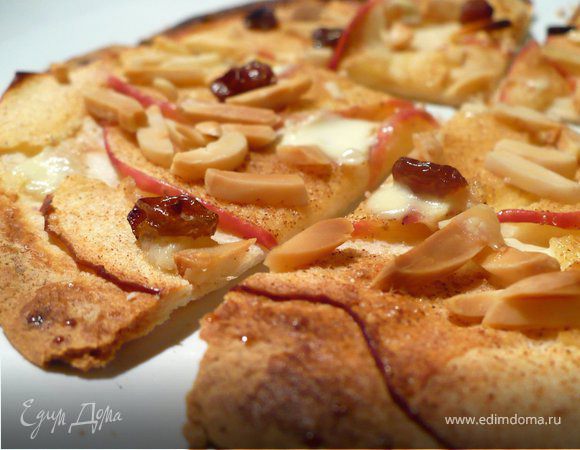 Яблочный фламмкухен с корицей Яблочный фламмкухен с корицей