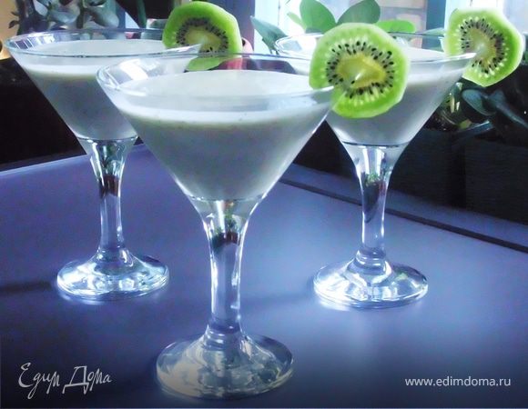 Диетический коктейль из киви и банана