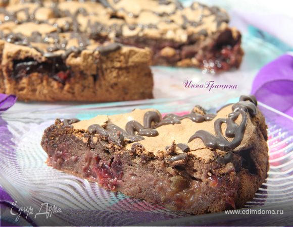 Черемуховый пирог со сливами