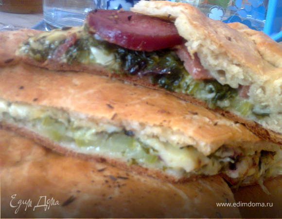 Пирог с кабачками, сыром, колбасой и зеленью Пирог с кабачками, сыром, колбасой и зеленью