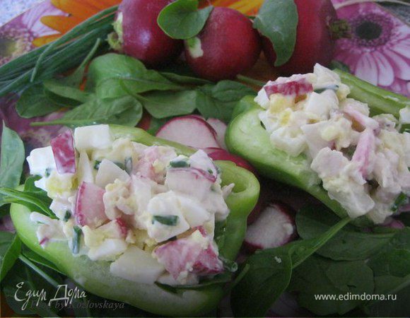 Салат с куриной грудкой, редисом и руколой Салат с куриной грудкой, редисом и руколой