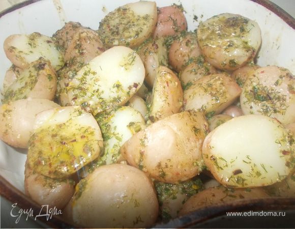 Молодой картофель с лимонно-зеленым маслом