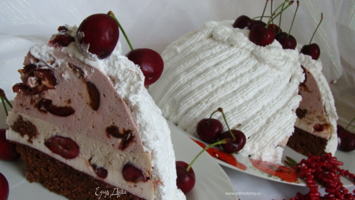 Торт десерт "Черешня в облаках"