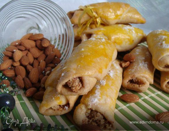 Миндальные трубочки с кардамоном