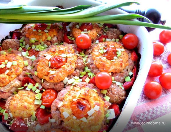 Котлетки на баклажане под сыром, с томатом