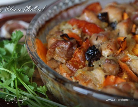 Свинина, запеченная с овощами и черносливом Свинина, запеченная с овощами и черносливом