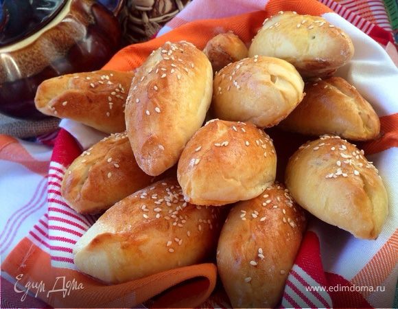 Скороспелые пирожки с печенью и овощами