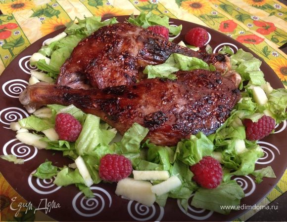 Утиные ножки в малиновой глазури