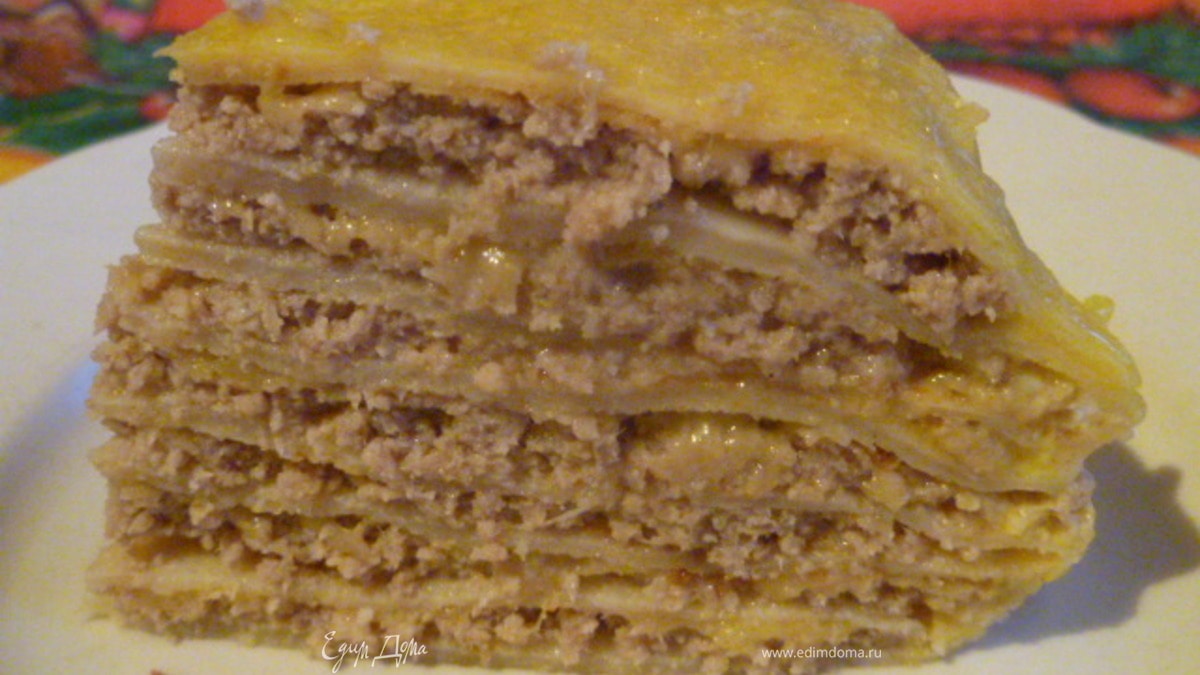 Блинный пирог с мясом