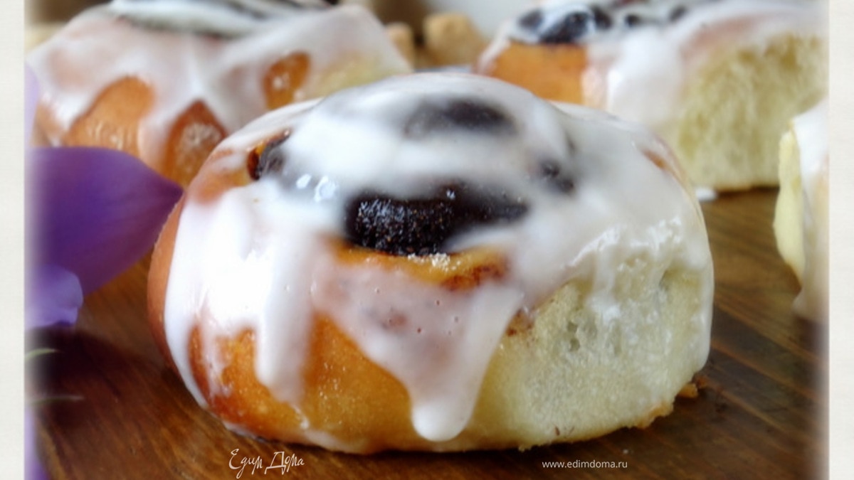 Плюшки с черемухой