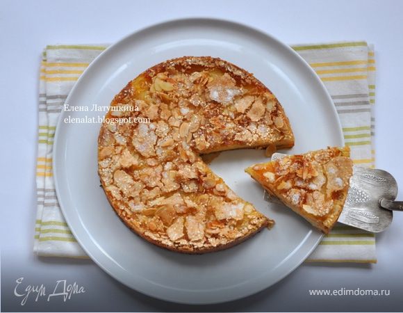 Нежный яблочно-грушевый пирог с хрустящей корочкой Нежный яблочно-грушевый пирог с хрустящей корочкой