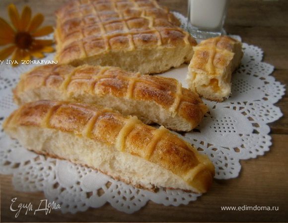 Булочки с заварным кремом и персиком Булочки с заварным кремом и персиком