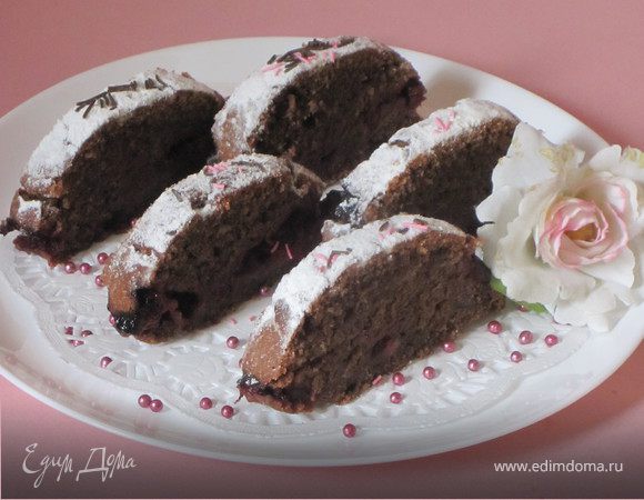 Вишнево-шоколадный кекс