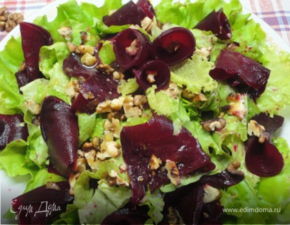 Салат из свеклы с медово-горчичной заправкой