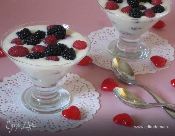 Ежевика с муссом из зефира