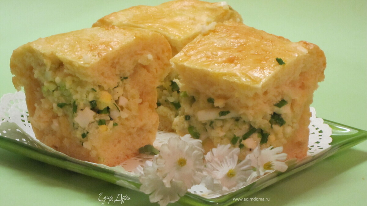 Пирог с яйцом, зеленым луком и рисом