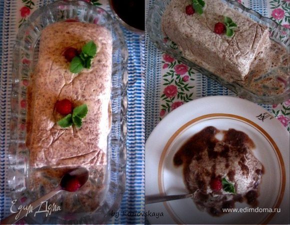 Шоколадный семифредо с мятным соусом