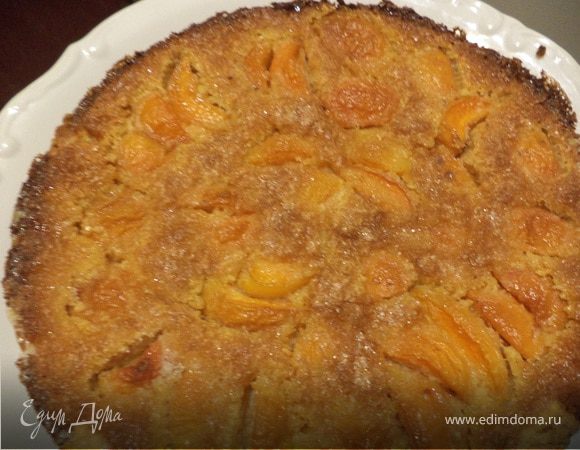 Тарт с миндальным кремом и абрикосами