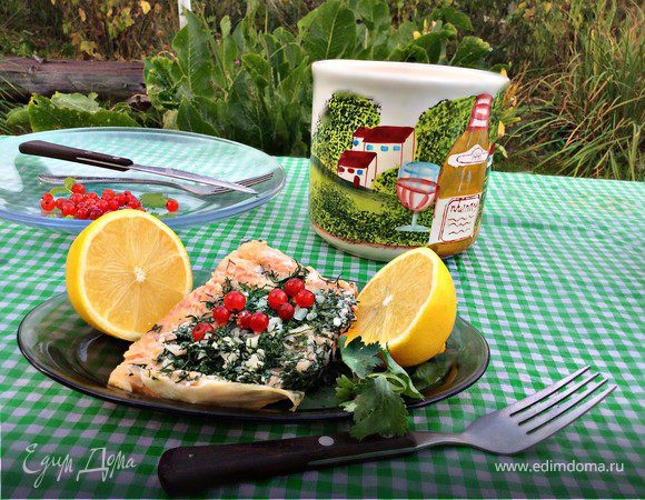 Рыба, запеченная в фольге на углях Рыба, запеченная в фольге на углях