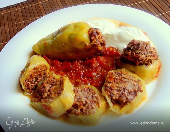 Фаршированные перцы с мясом, фасолью и сыром