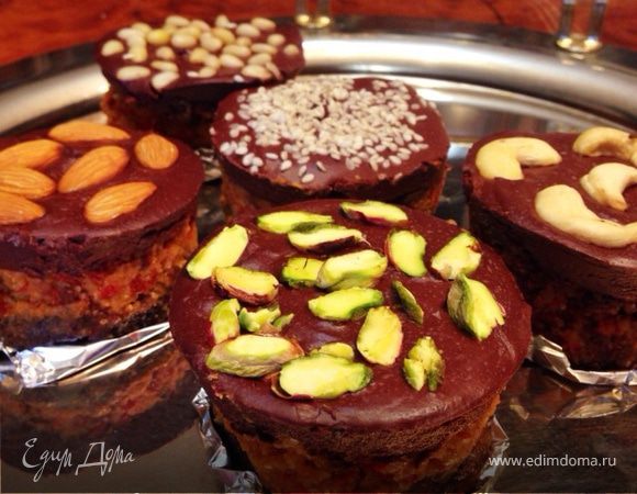 Сыроедные пирожные "Маскарад" 