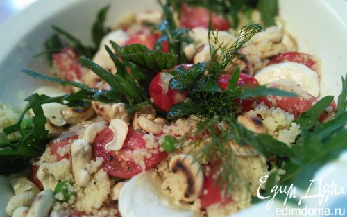 Рецепт Салат с кус-кусом, помидорами и моцареллой