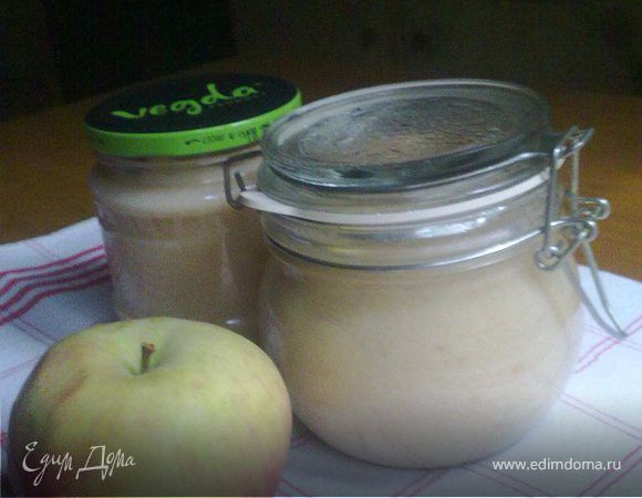 Яблочное пюре "Неженка" Яблочное пюре "Неженка"