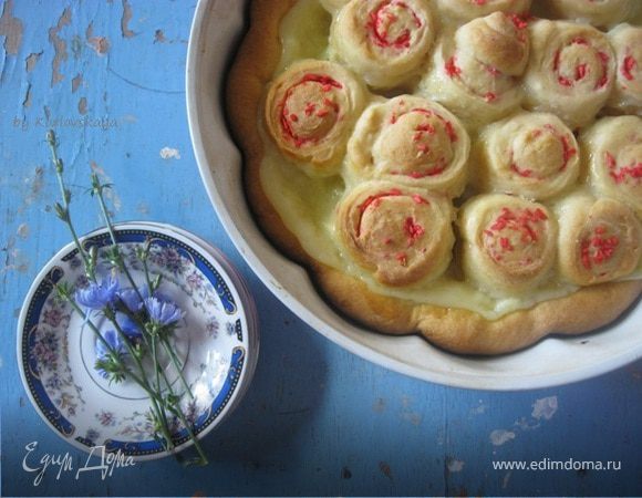 Пирог-плюшка с заварным кремом