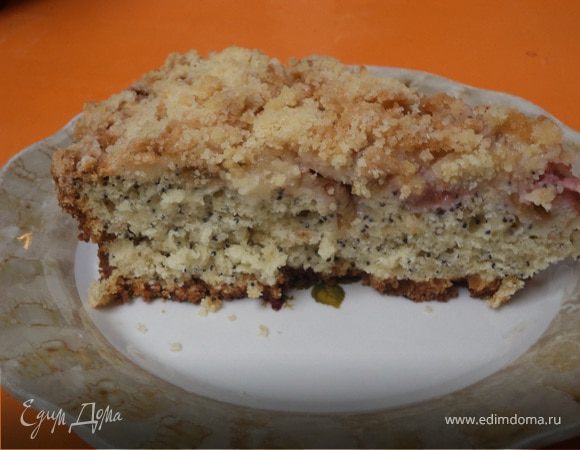 Ревеневый пирог с ванильной крошкой и маком