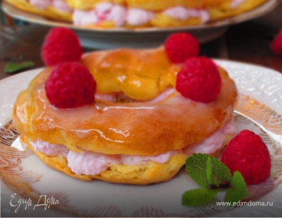 Заварные кольца с творожно-малиновым кремом Заварные кольца с творожно-малиновым кремом