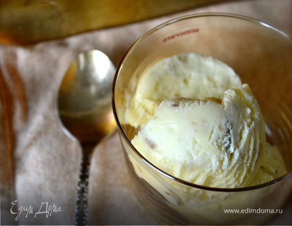 Мороженое с орешками