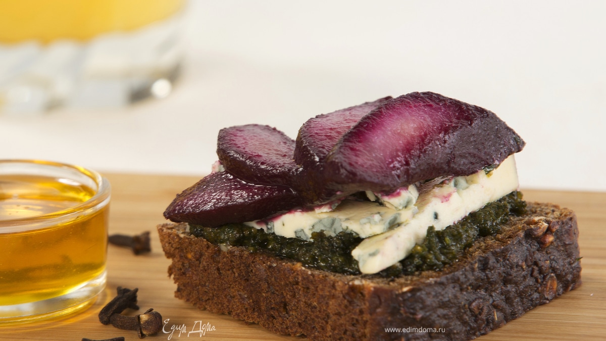 Бурже с грушей в красном вине