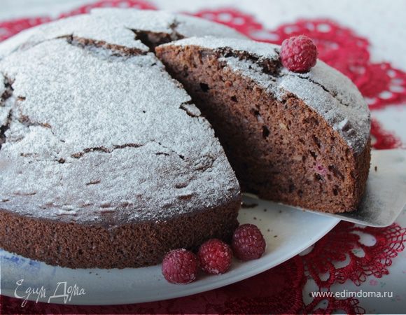 Шоколадный пирог из рикотты с малиной