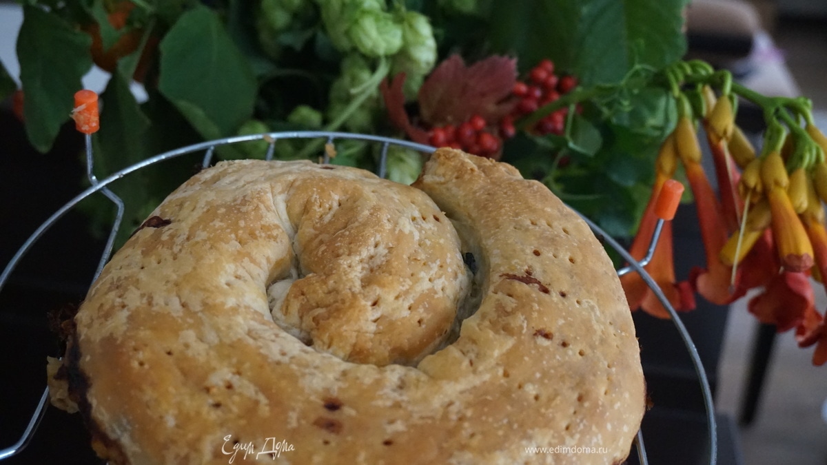 Пирог "Слоеная улитка с рыбой и шпинатом"