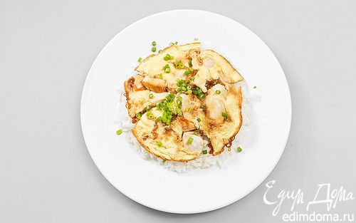 Рецепт Оякодон (японский омлет с рисом и курицей)