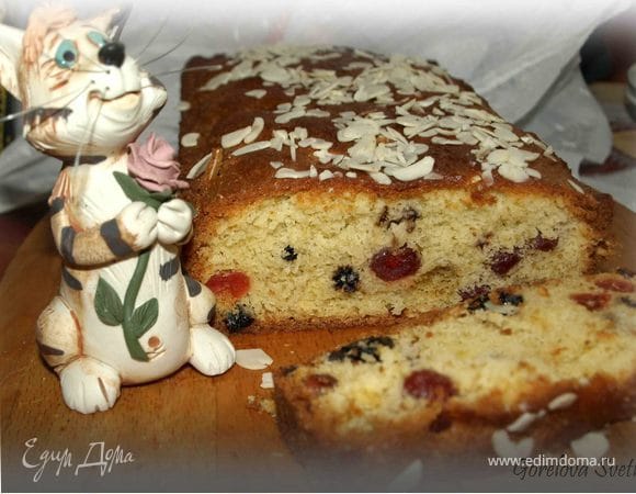 Кекс с вяленой вишней, арахисом и шоколадом Кекс с вяленой вишней, арахисом и шоколадом