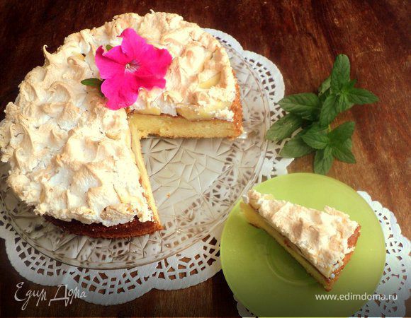 Пирог с яблоками и меренгой Пирог с яблоками и меренгой