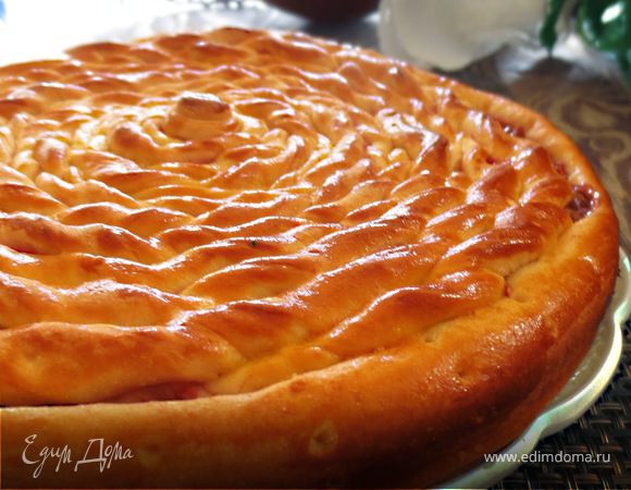 Пирог "Спираль" с начинкой из малинового джема Пирог "Спираль" с начинкой из малинового джема