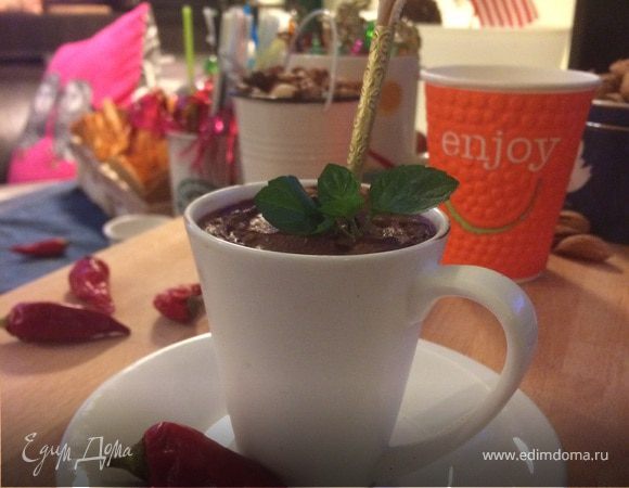 Ленивый шоколадный шот-эспрессо с чили (Corretto Amaretto) Ленивый шоколадный шот-эспрессо с чили (Corretto Amaretto)