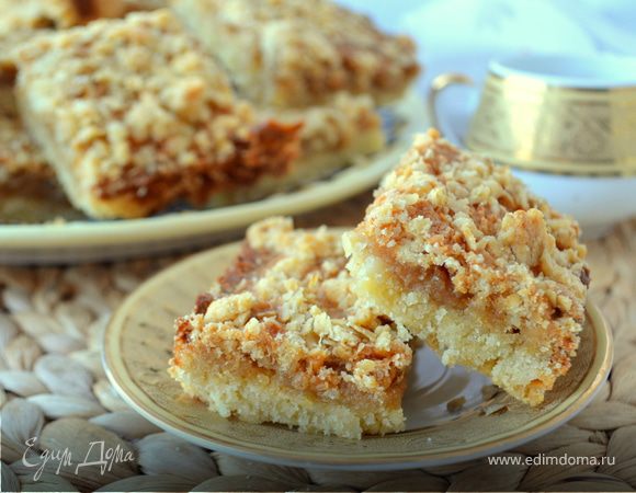 Песочный пирог со сметанной карамелью Песочный пирог со сметанной карамелью