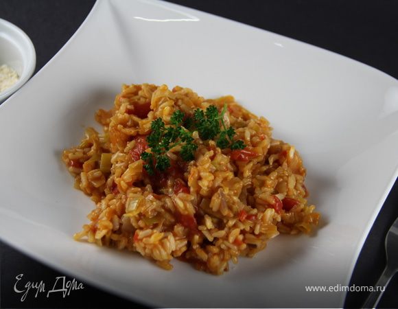 Ризотто с луком-пореем и помидорами