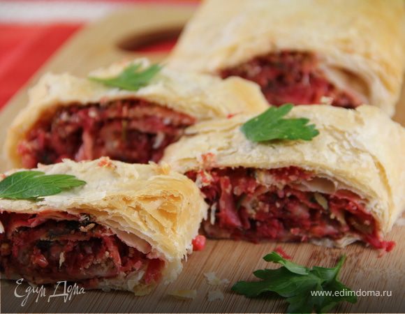 Штрудель с капустой и свеклой Штрудель с капустой и свеклой