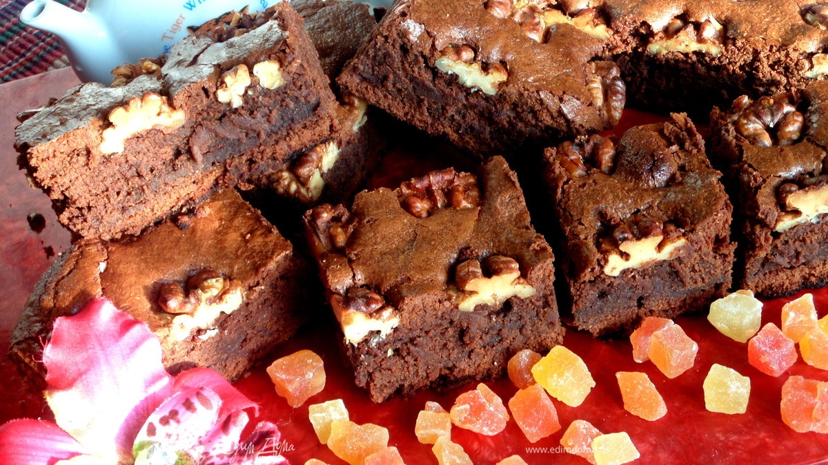 Брауни с грецкими орехами