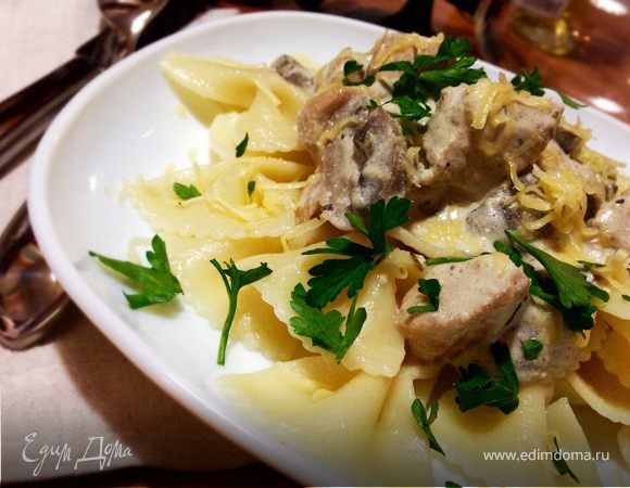 Фарфалле с индейкой и грибами Фарфалле с индейкой и грибами